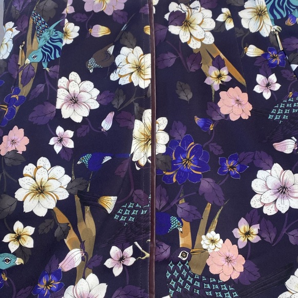 (B47) Marc Cain Print Pencil Midi Skirt Pleat Detail on back, Floral, Size 8,NWT - Picture 3 of 8